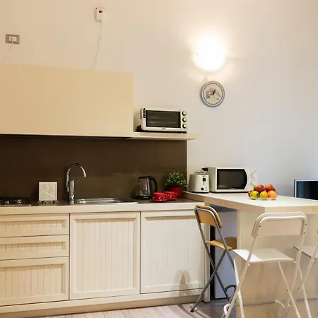 Apartment Cosy - Porta Romana M3 *