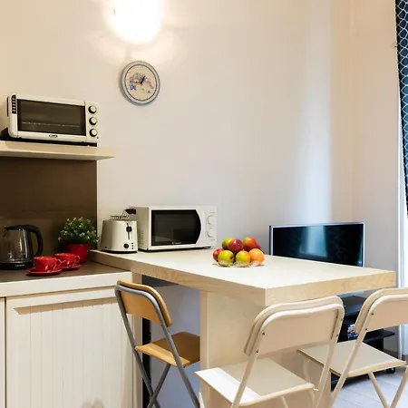 Apartment Cosy - Porta Romana M3 Milan